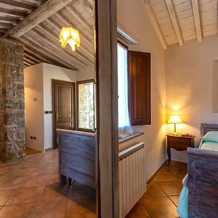 Croce Di Mezzo Villa Montalcino Exterior foto